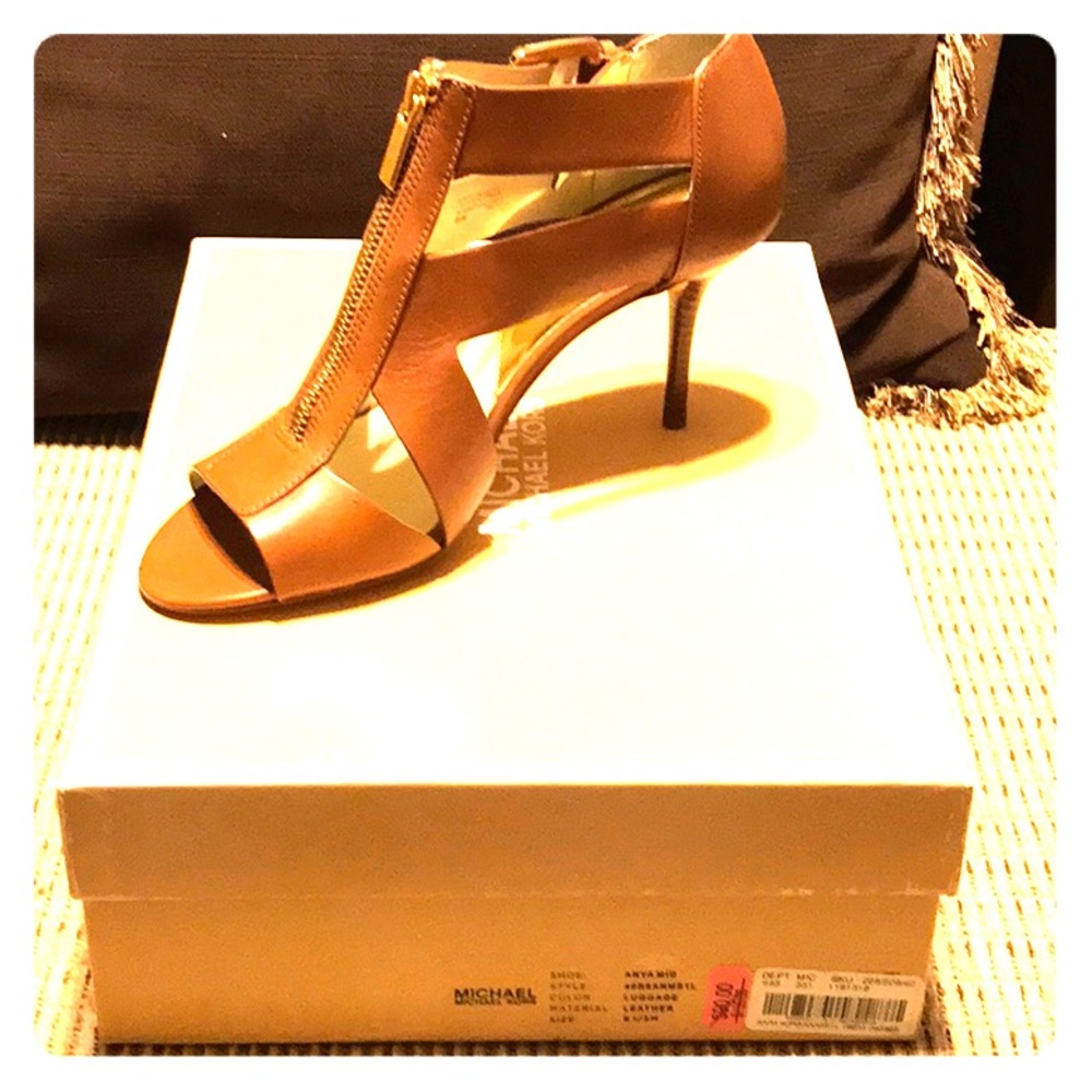 Michael Kors Heel